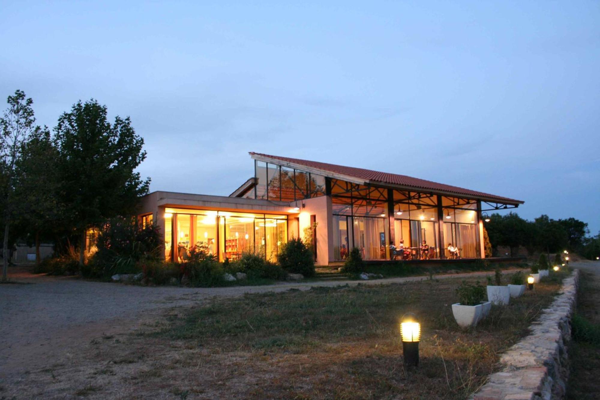Отель Ecologic Vinyols Camp Винольс-и-Арчс Экстерьер фото