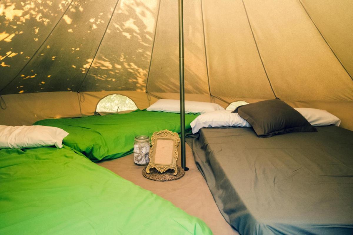 Отель Ecologic Vinyols Camp Винольс-и-Арчс Экстерьер фото