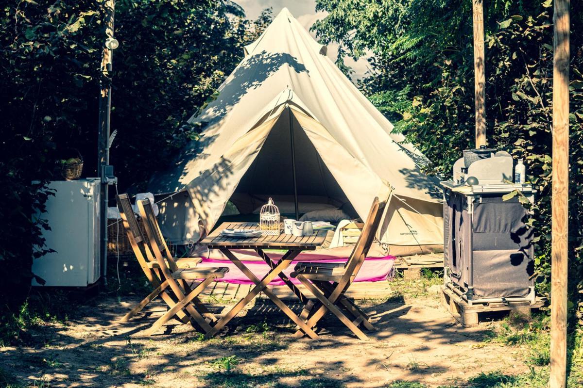 Отель Ecologic Vinyols Camp Винольс-и-Арчс Экстерьер фото