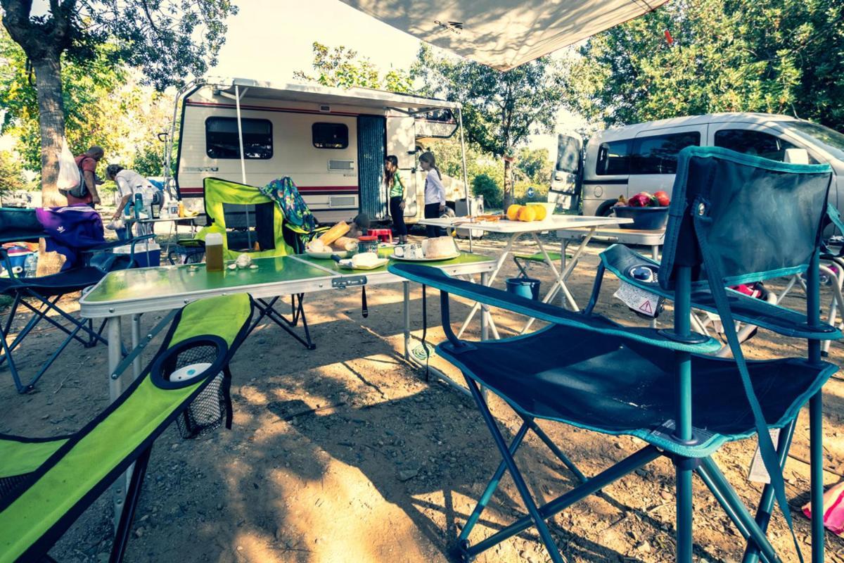 Отель Ecologic Vinyols Camp Винольс-и-Арчс Экстерьер фото